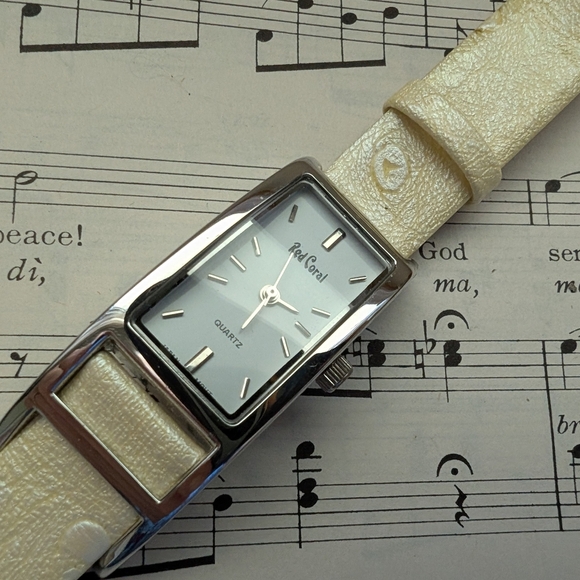Men's Silver and Cream Watch - Picture 9 of 12